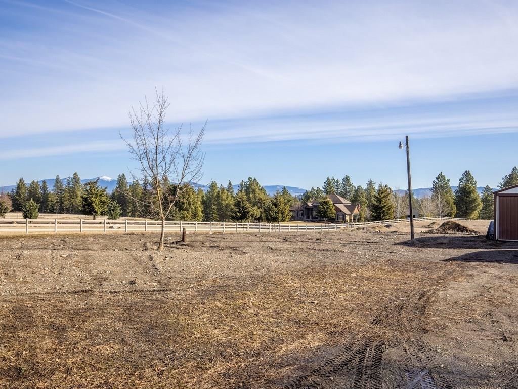 8112 North Jensen Road Spokane, WA 99217 - Photo 7 of 21