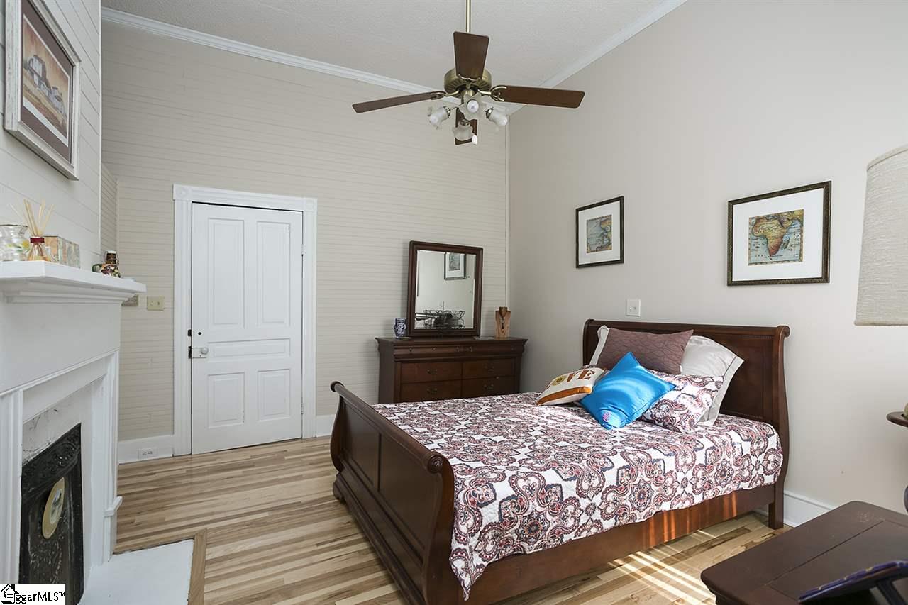 304 North Main Street Fountain Inn, SC 29644 - Photo 11 of 22