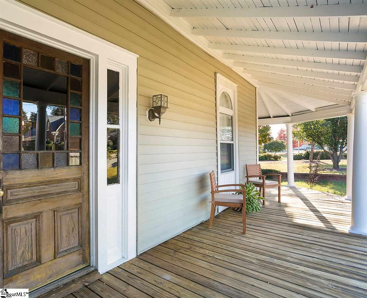 304 North Main Street Fountain Inn, SC 29644 - Photo 3 of 22