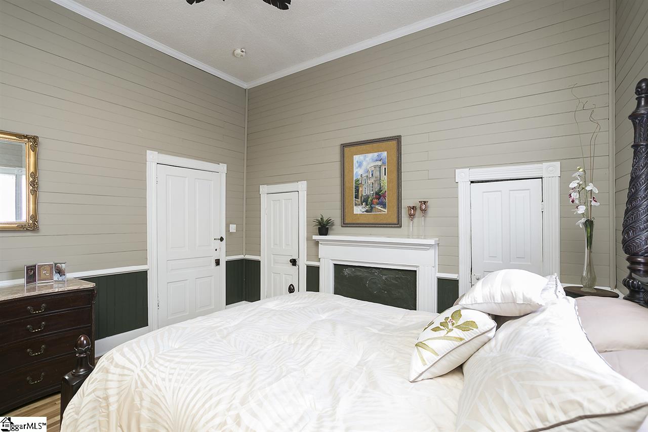 304 North Main Street Fountain Inn, SC 29644 - Photo 7 of 22