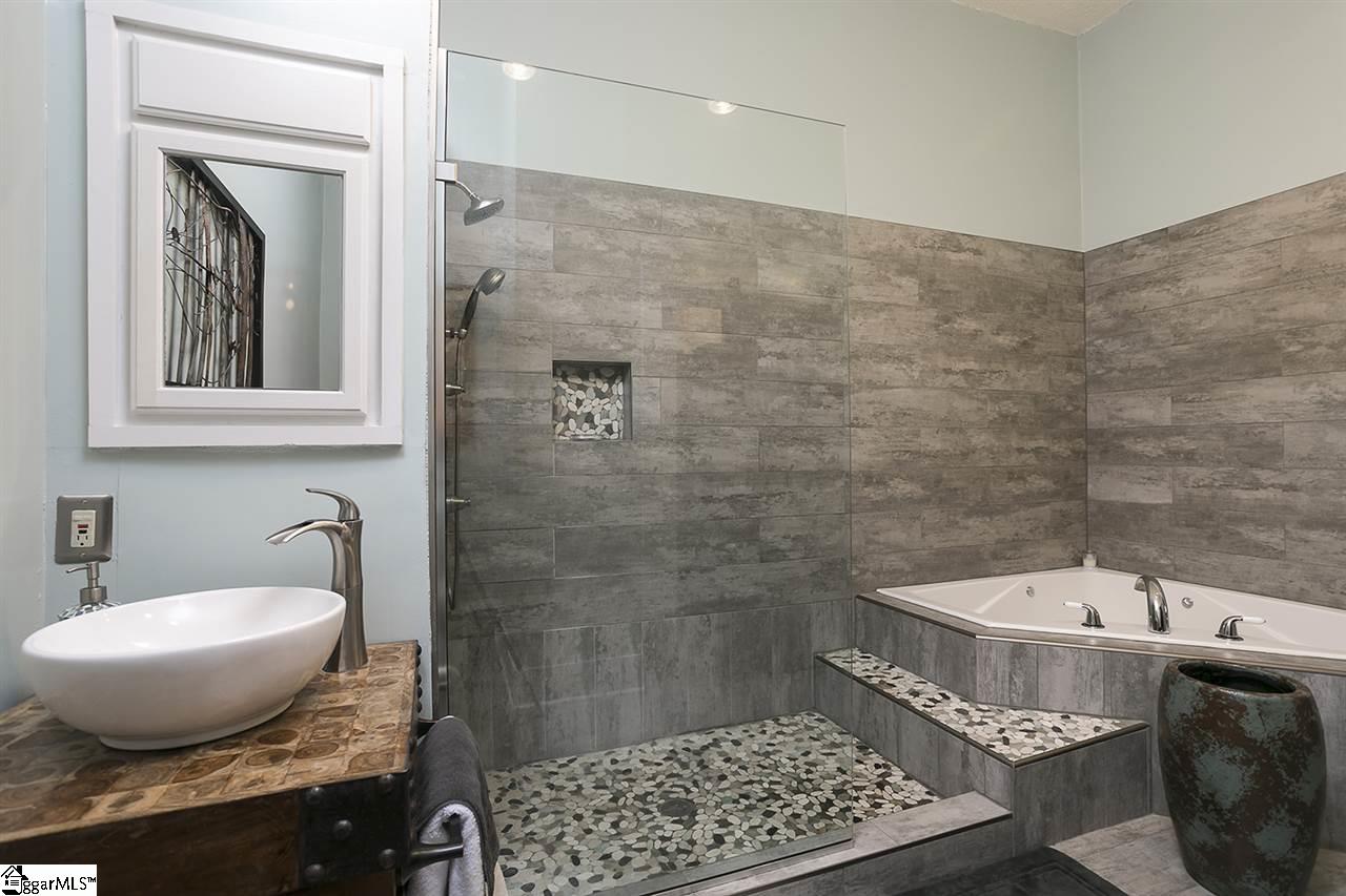 304 North Main Street Fountain Inn, SC 29644 - Photo 9 of 22