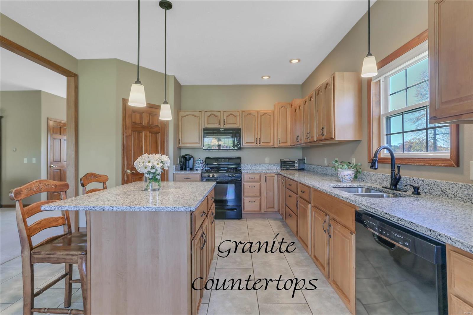 4807 South Hazel Road Edwardsville, IL 62025 - Photo 11 of 36 Gallery Image 11