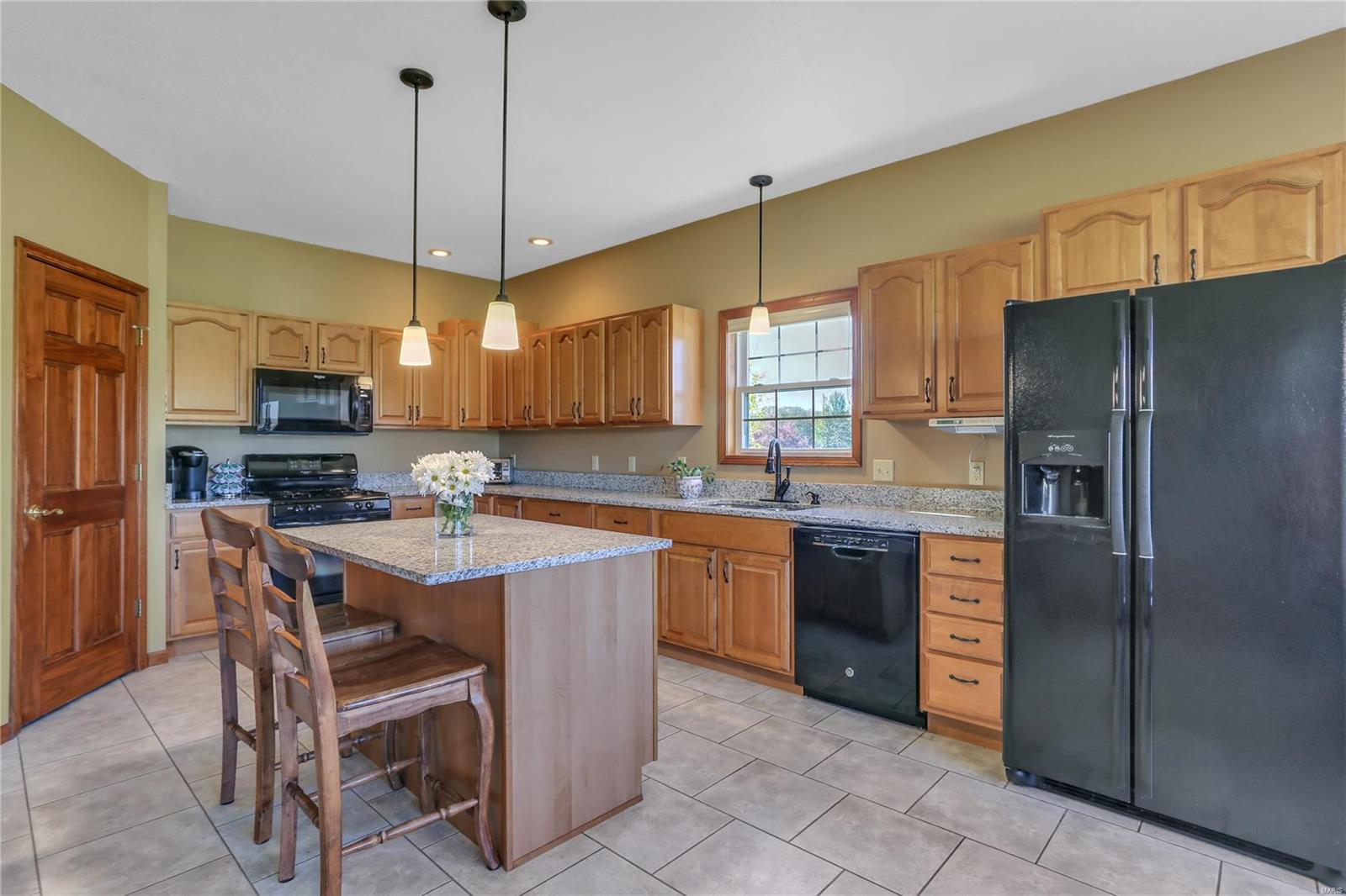 4807 South Hazel Road Edwardsville, IL 62025 - Photo 13 of 36 Gallery Image 13