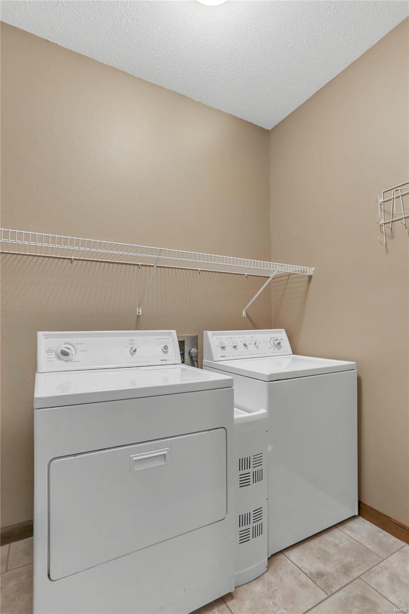4807 South Hazel Road Edwardsville, IL 62025 - Photo 16 of 36 Gallery Image 16