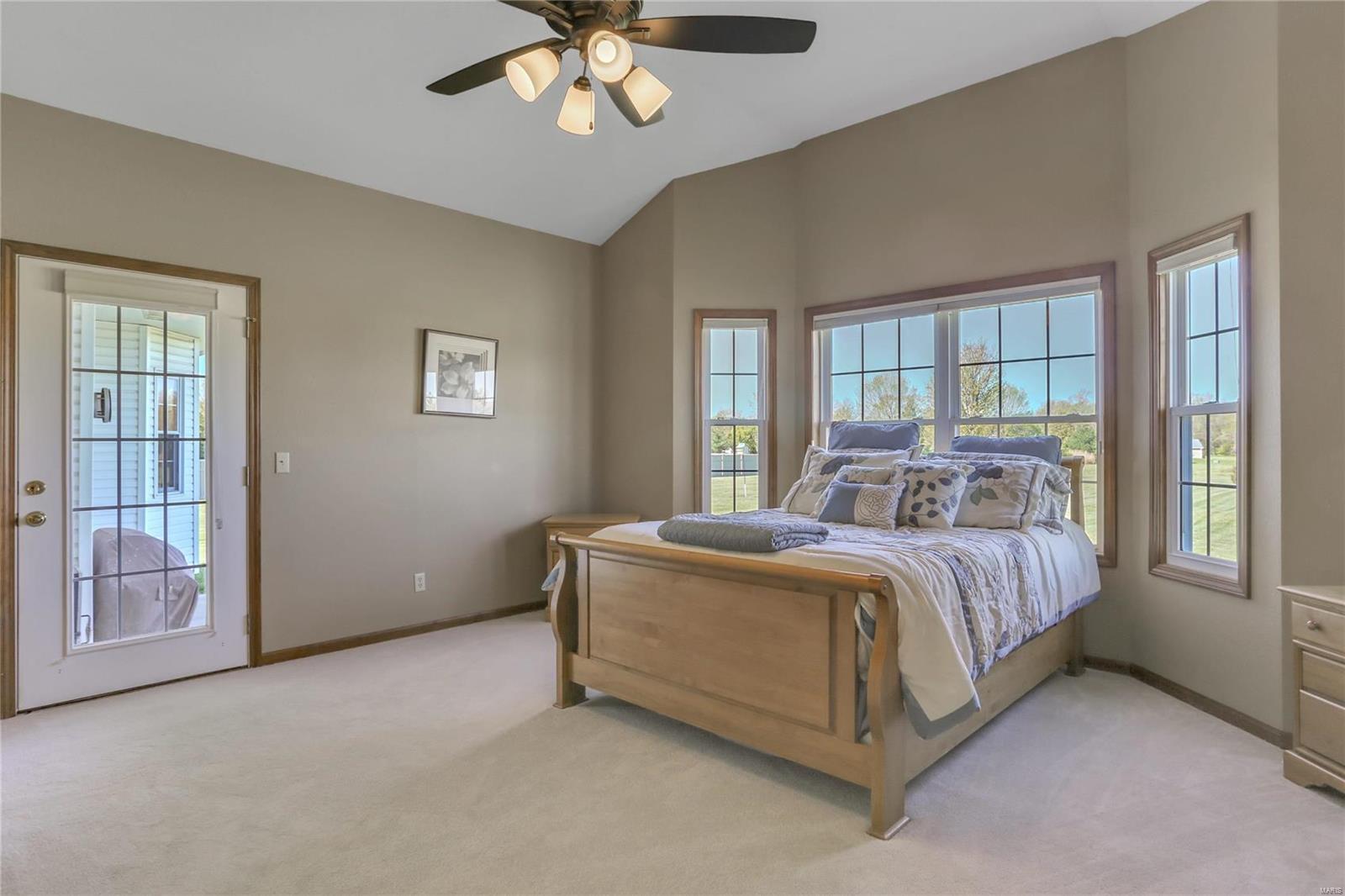 4807 South Hazel Road Edwardsville, IL 62025 - Photo 18 of 36 Gallery Image 18