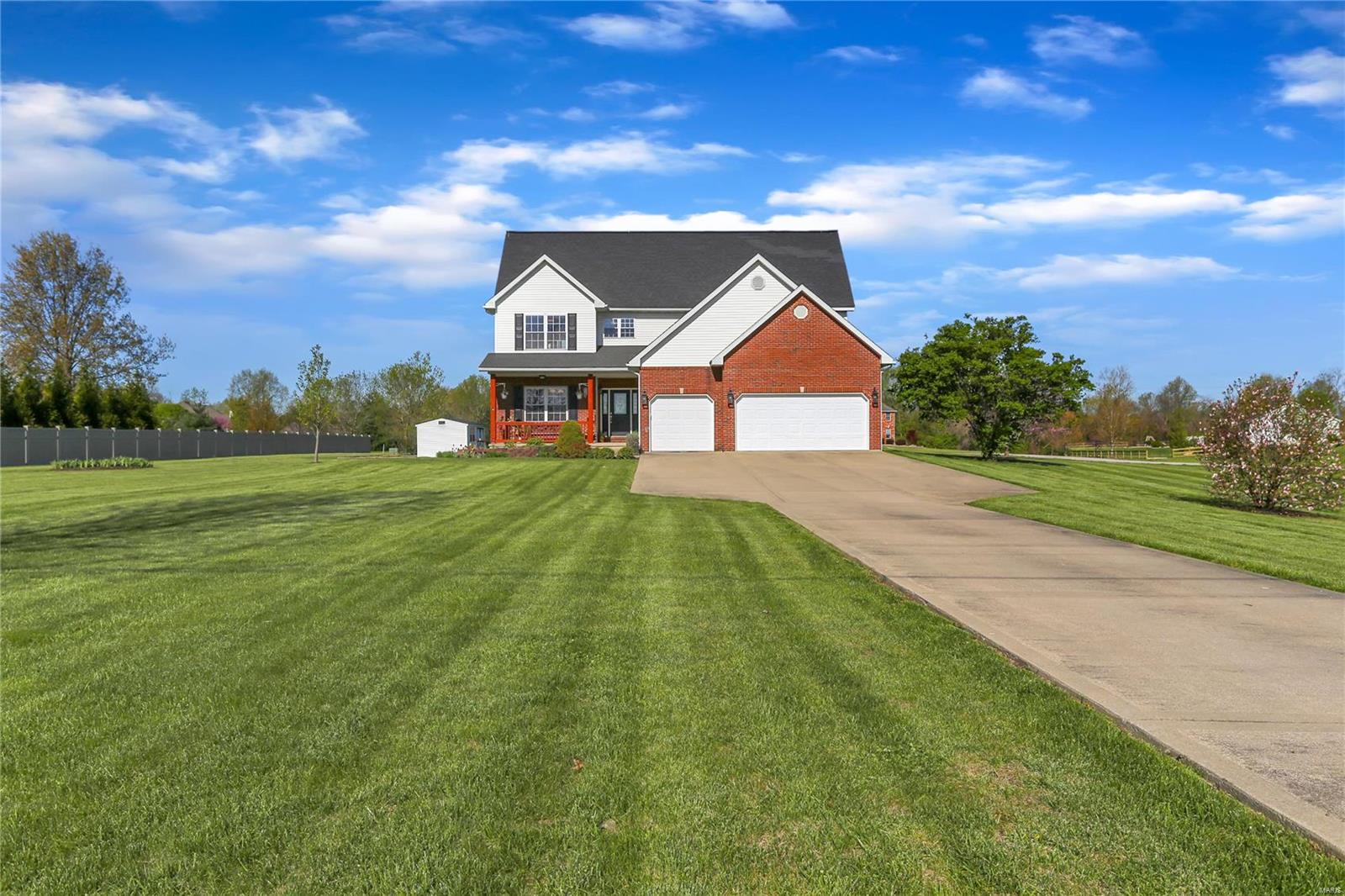 4807 South Hazel Road Edwardsville, IL 62025 - Photo 3 of 36 Gallery Image 3