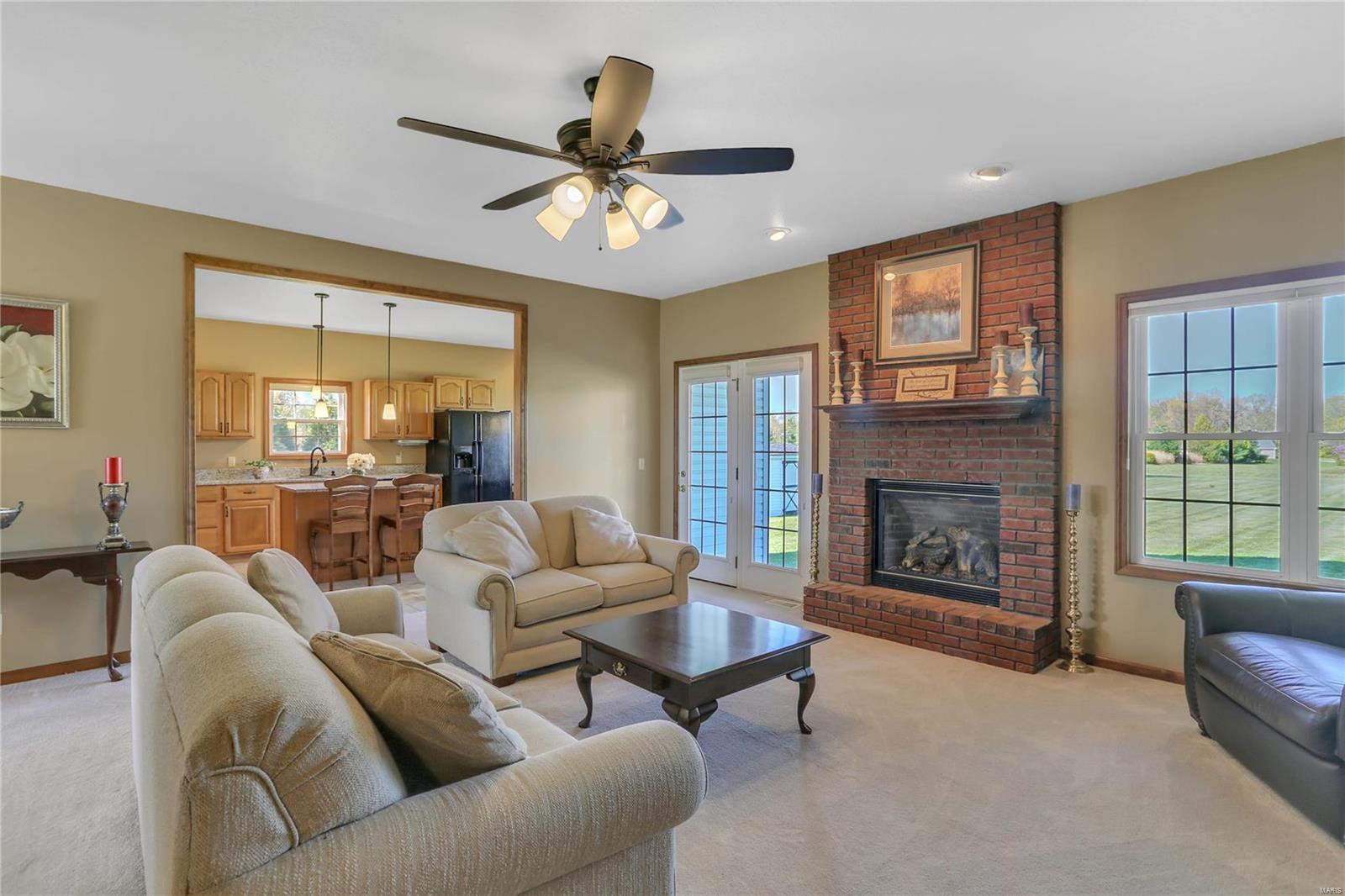 4807 South Hazel Road Edwardsville, IL 62025 - Photo 9 of 36 Gallery Image 9