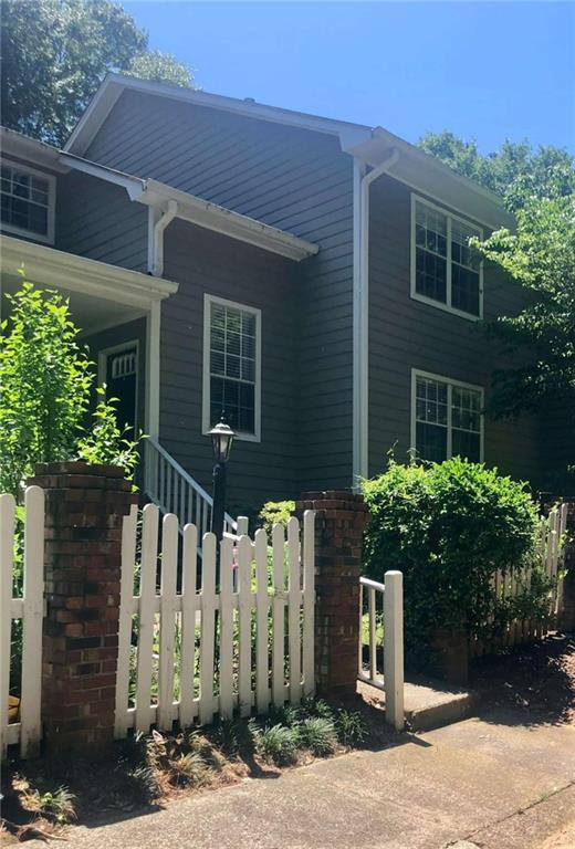 2539 Oakridge Place Decatur, GA 30033 - Photo 2 of 14 a front view of a house with a yard