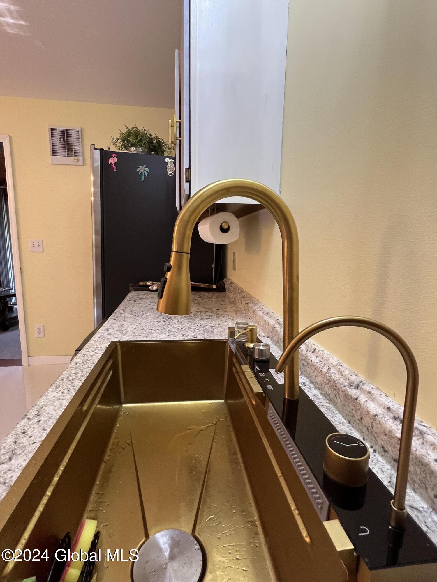 35 Meadow Rue Place Malta, NY 12020 - Photo 6 of 52 Photo Sep 04 2024, 3 59 28 PM