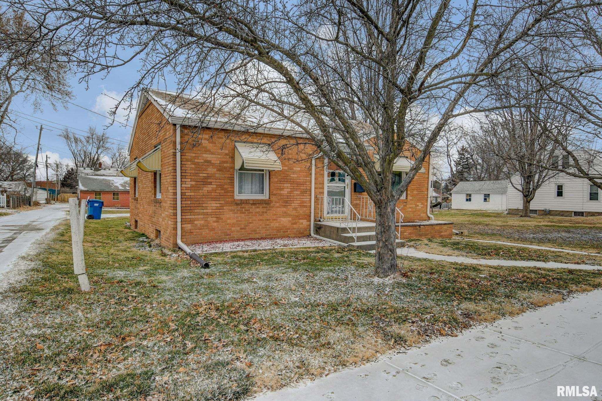 821 East Percy Avenue Springfield, IL 62702 - Photo 2 of 30 Gallery Image 2