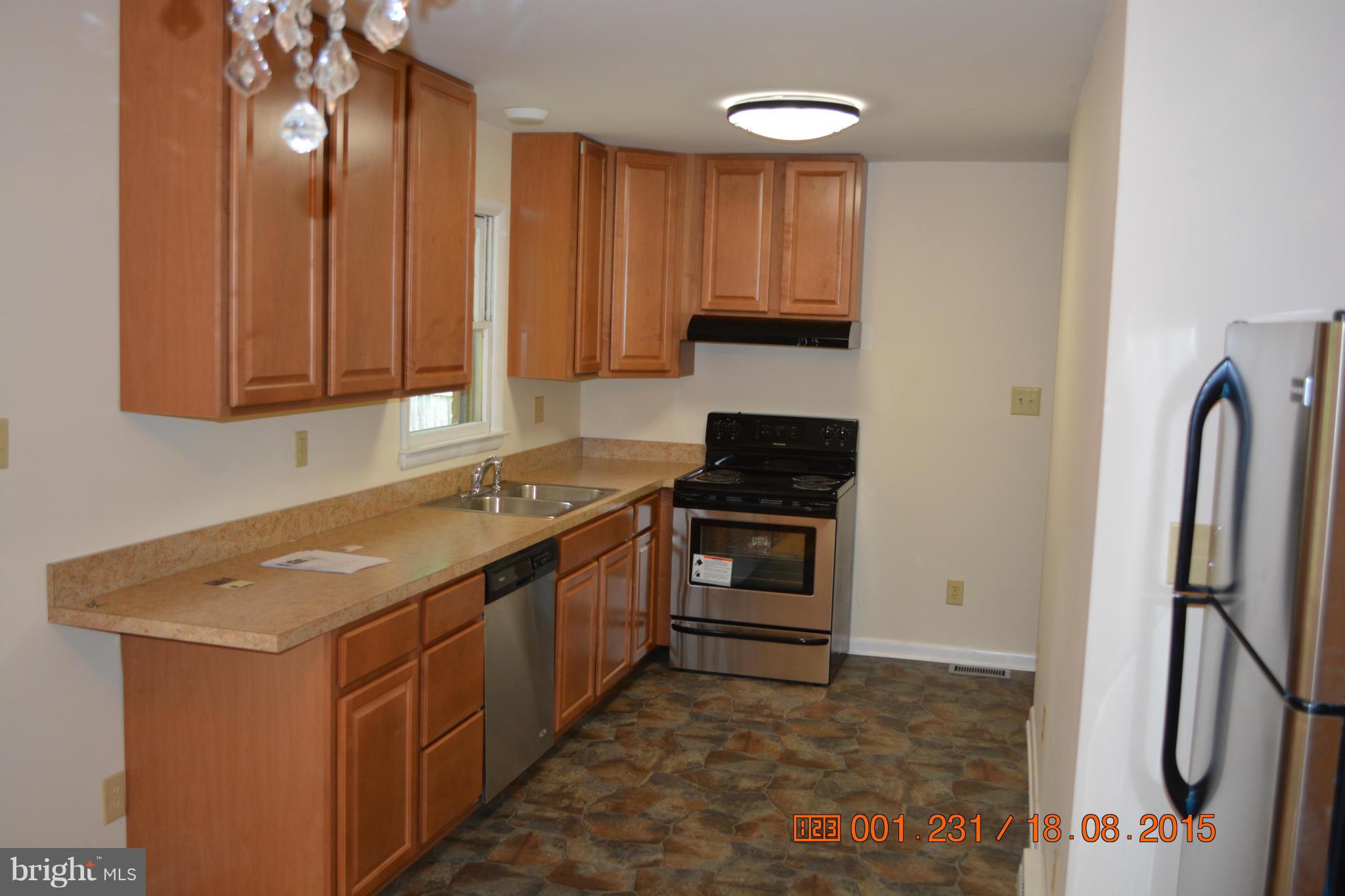 15305 Clear Spring Road Williamsport, MD 21795 - Photo 6 of 19 Kitchen