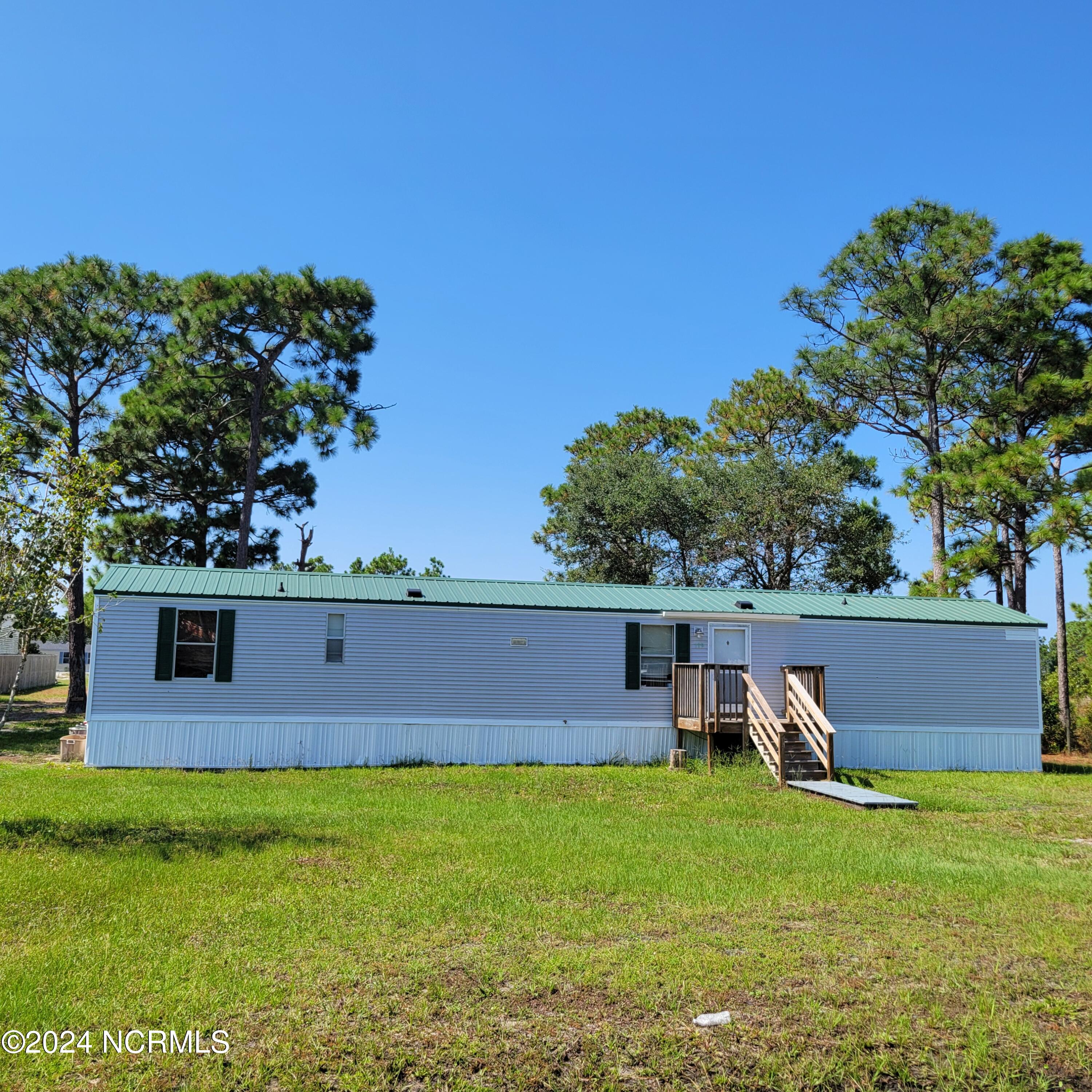 119 North Kings Street Hubert, NC 28539 - Photo 1 of 19 1