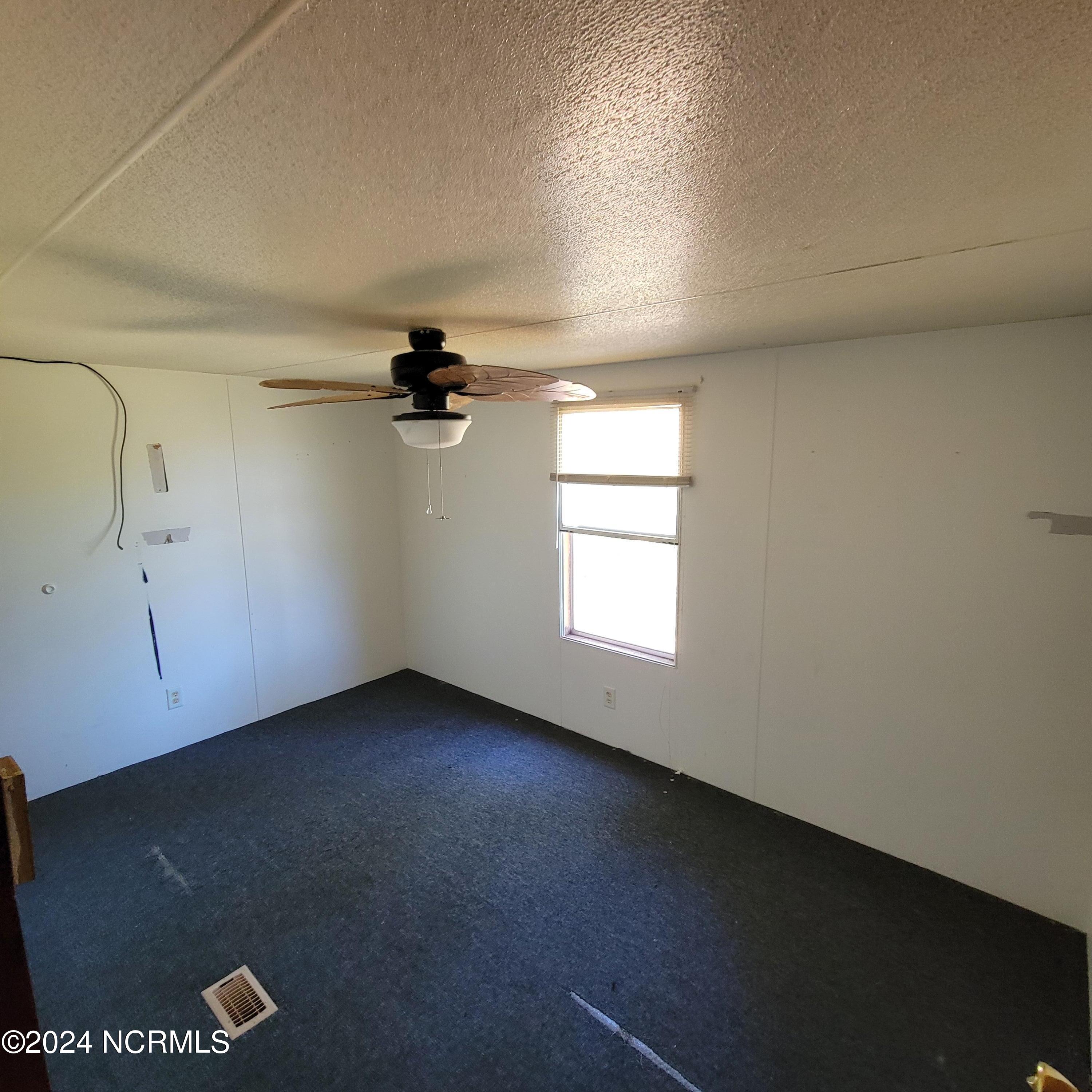 119 North Kings Street Hubert, NC 28539 - Photo 11 of 19 20240923_133314