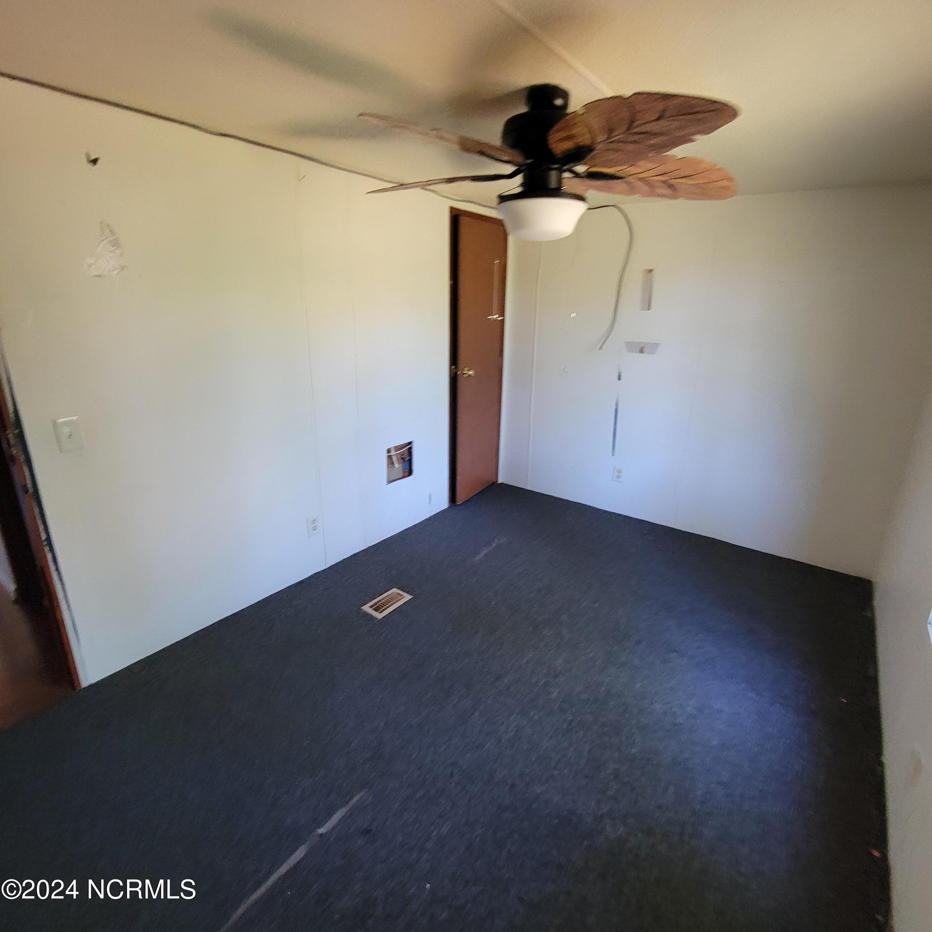119 North Kings Street Hubert, NC 28539 - Photo 12 of 19 20240923_133319