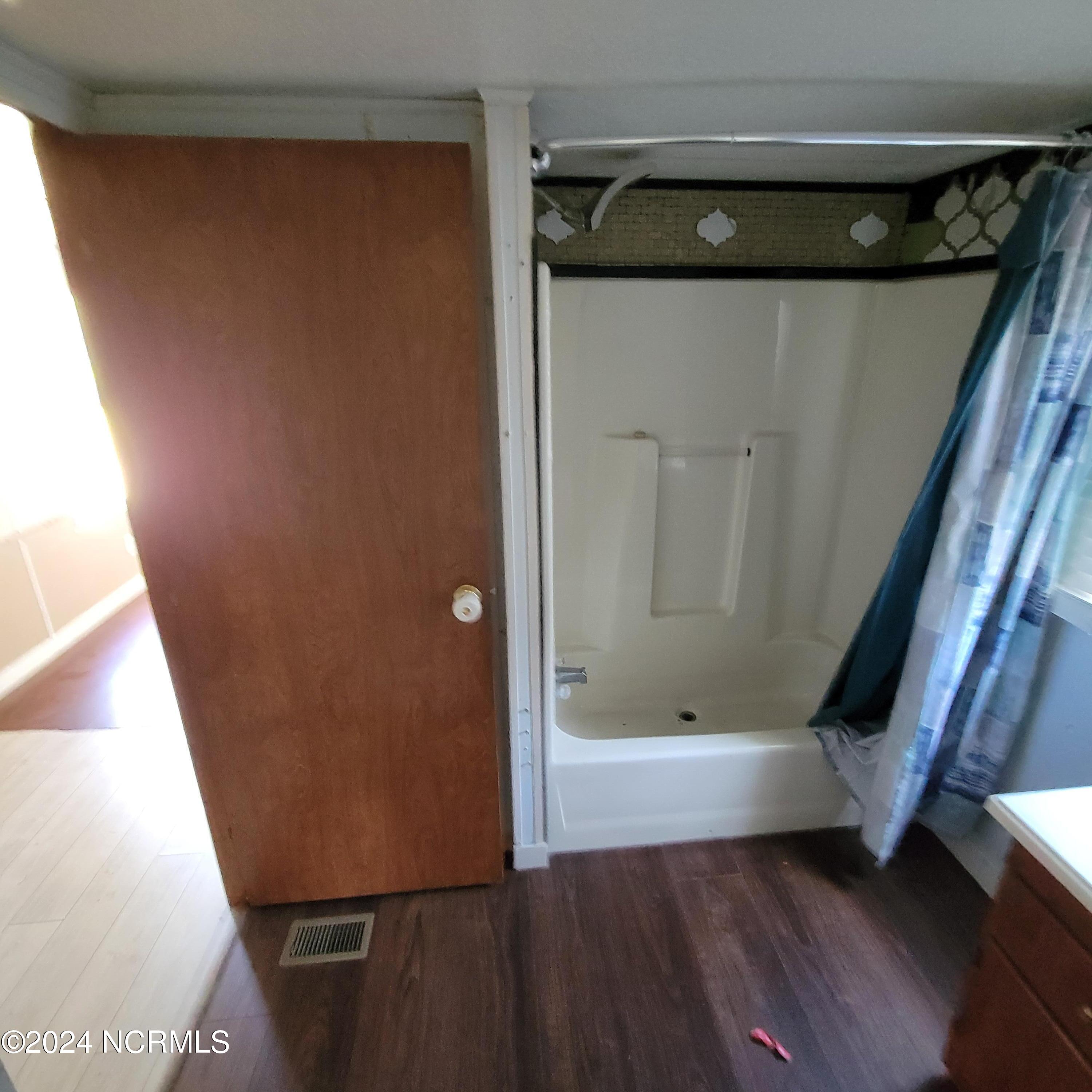119 North Kings Street Hubert, NC 28539 - Photo 14 of 19 20240923_133350