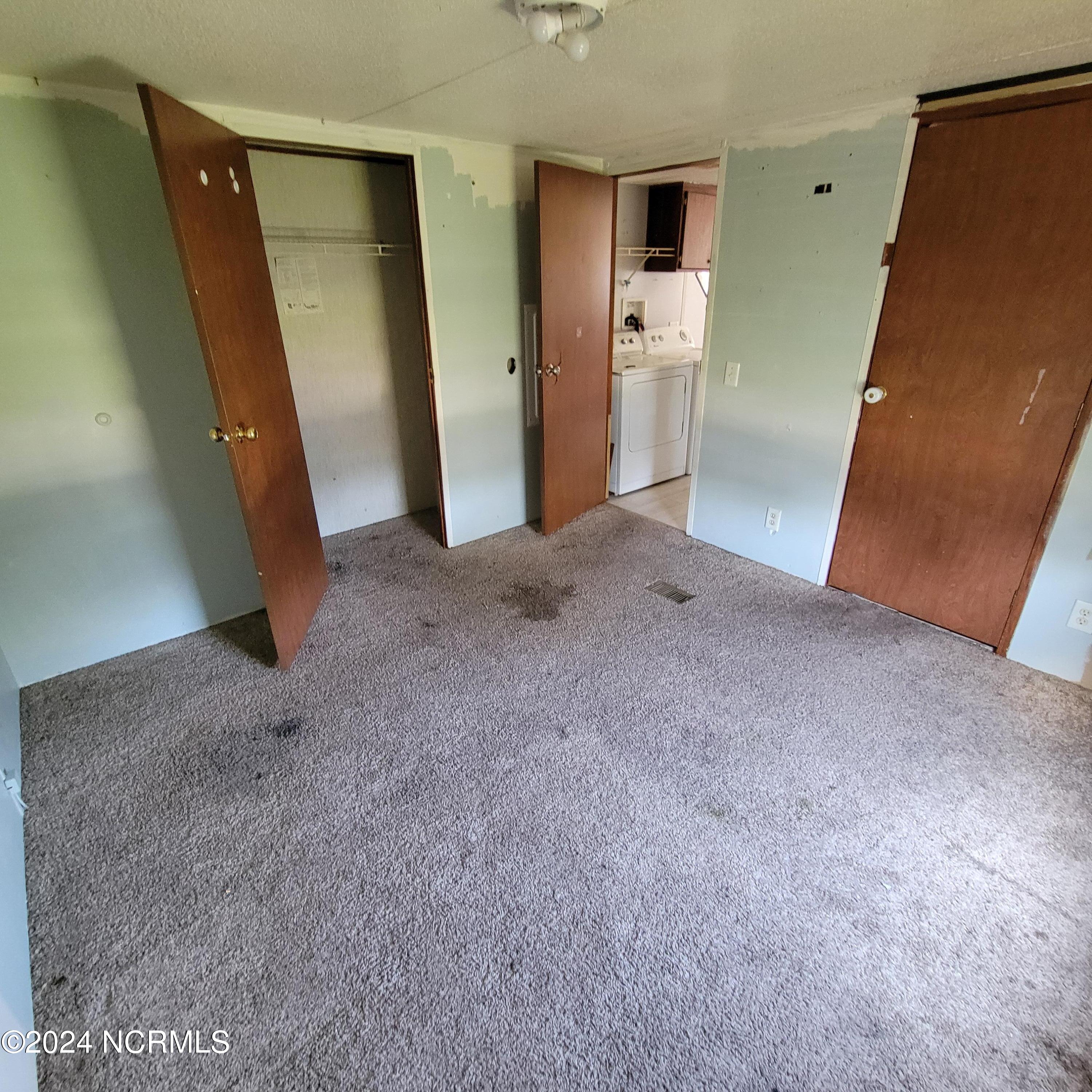 119 North Kings Street Hubert, NC 28539 - Photo 16 of 19 20240923_133406