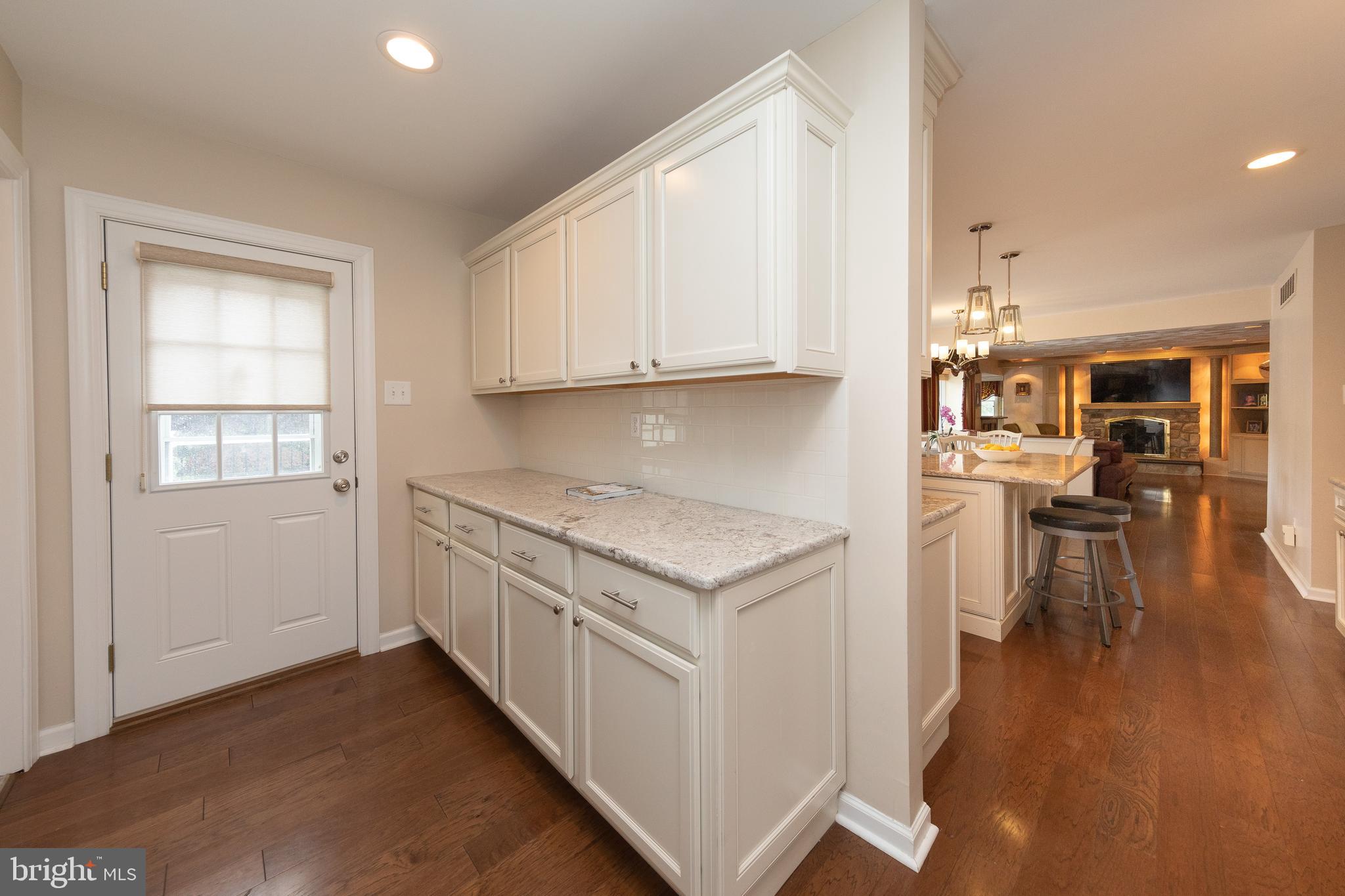 715 Signal Hill Road Dresher, PA 19025 - Photo 12 of 76 Butlers Pantry