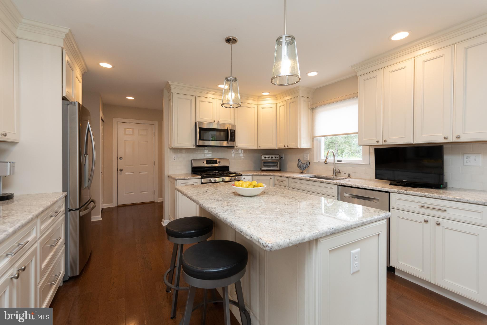 715 Signal Hill Road Dresher, PA 19025 - Photo 8 of 76 Kitchen