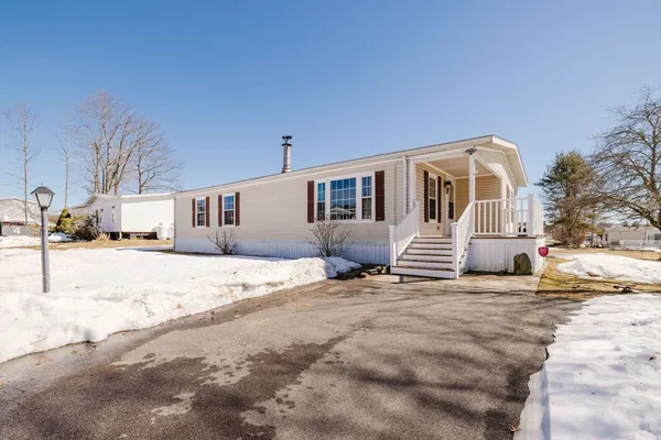$299,900 | 4 Emerald Place, Raynham, MA 02767