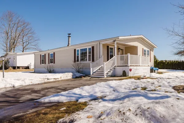 $299,900 | 4 Emerald Place, Raynham, MA 02767