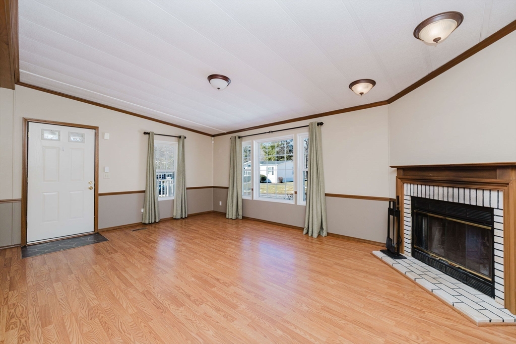 4 Emerald Place Raynham, MA 02767 - Photo 5 of 37