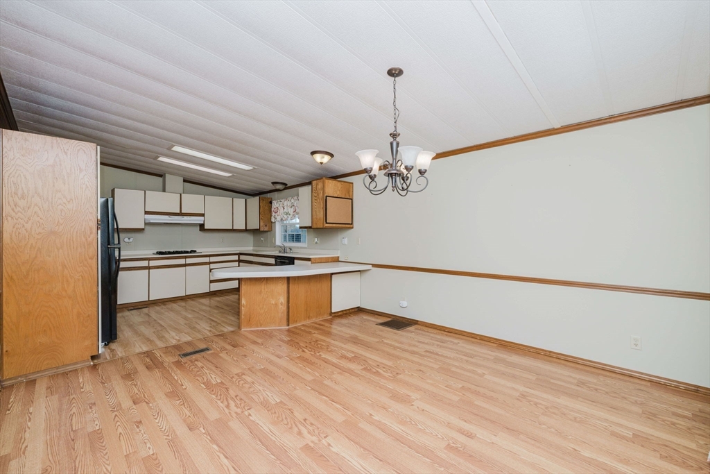 4 Emerald Place Raynham, MA 02767 - Photo 9 of 37