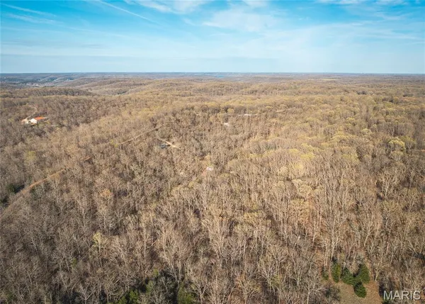 $99,000 | 83 Minx Vly Drive, Roach, MO 65787