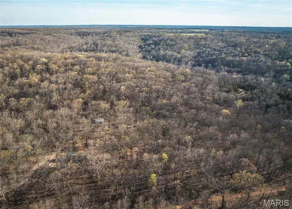 $99,000 | 83 Minx Vly Drive, Roach, MO 65787