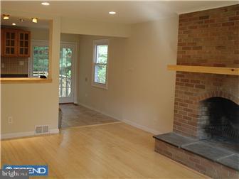 517 Devon Road Moorestown, NJ 08057 - Photo 7 of 11