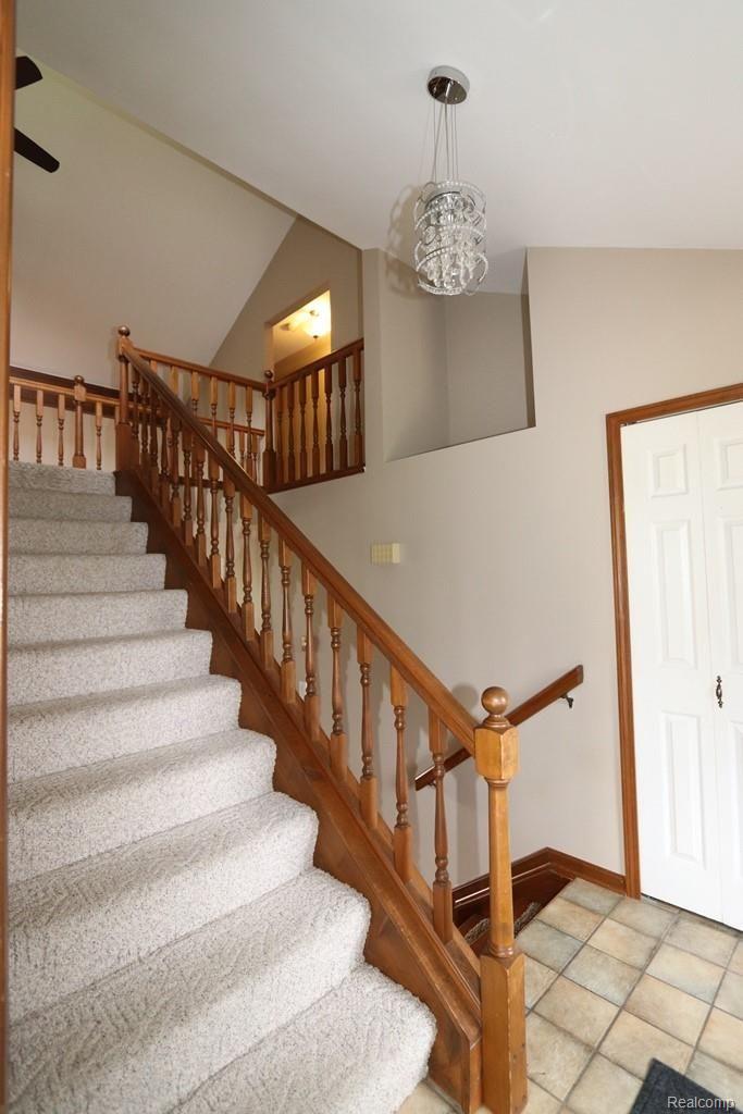 9444 Irish Road Grand Blanc, MI 48439 - Photo 6 of 60 IMG_2827.JPG
