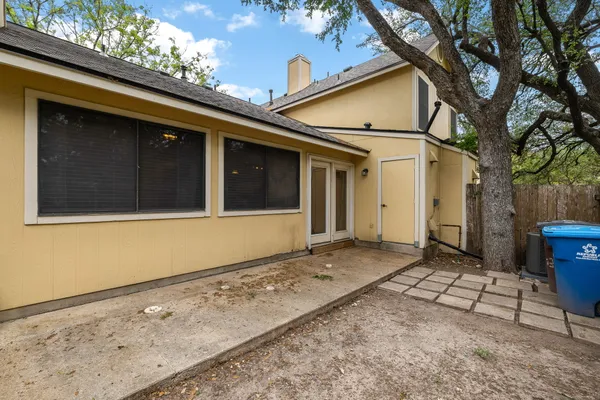 $1,700 | 11901 Swearingen Drive, Unit 130, Austin, TX 78758