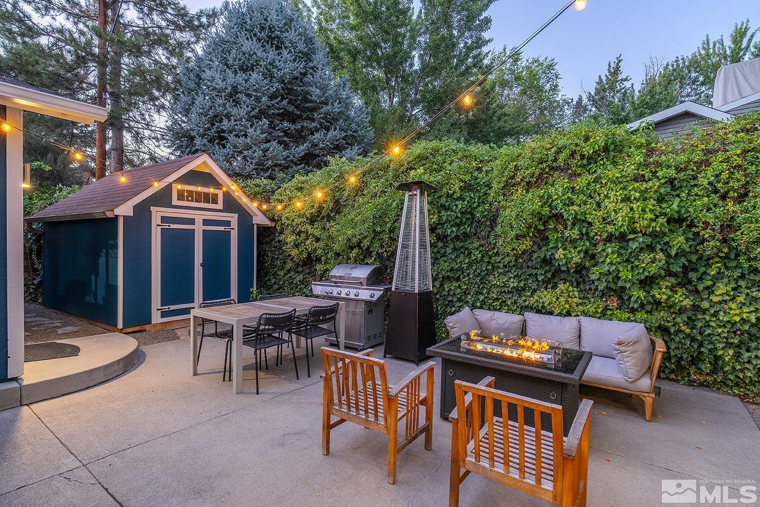 401 Brown Street Reno, NV 89509 - Photo 36 of 40 an outdoor space with furniture and garden view