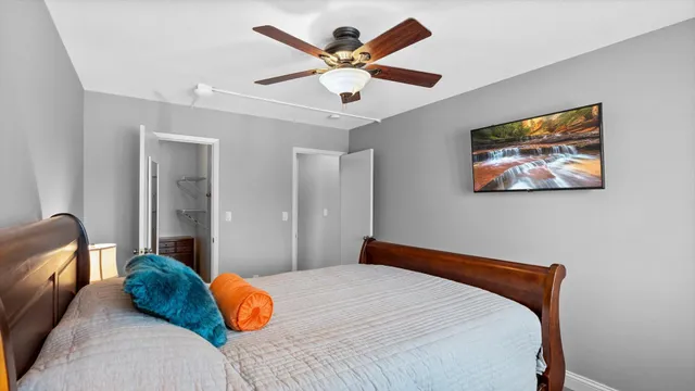 $229,900 | 4397 Wilshire Boulevard, Unit E305, Mound, MN 55364