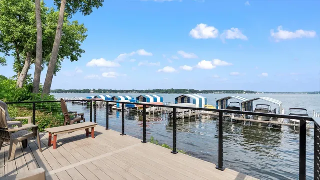 $229,900 | 4397 Wilshire Boulevard, Unit E305, Mound, MN 55364