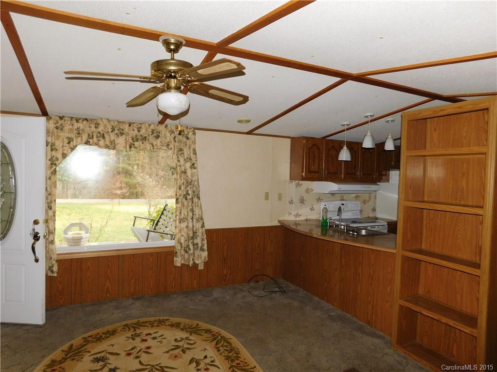975 Calvert Road Brevard, NC 28712 - Photo 7 of 12 Gallery Image 7