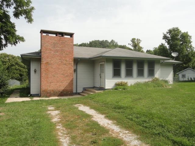 1565 Pea Ridge Road Spencer, IN 47460 - Photo 3 of 16