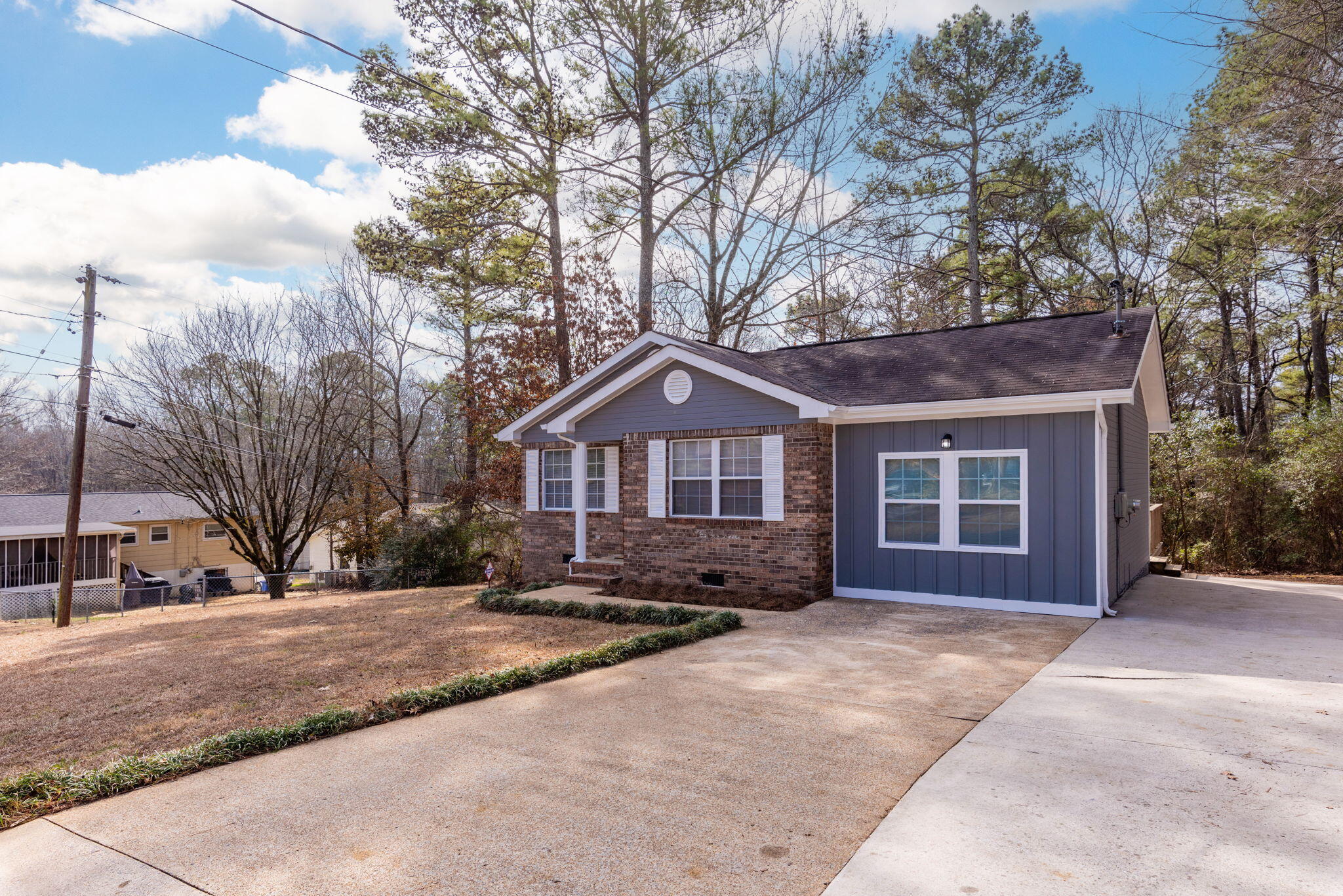 5167 Irvin Road Chattanooga, TN 37416 - Photo 2 of 29 2-web-or-mls-DSC_1913 copy