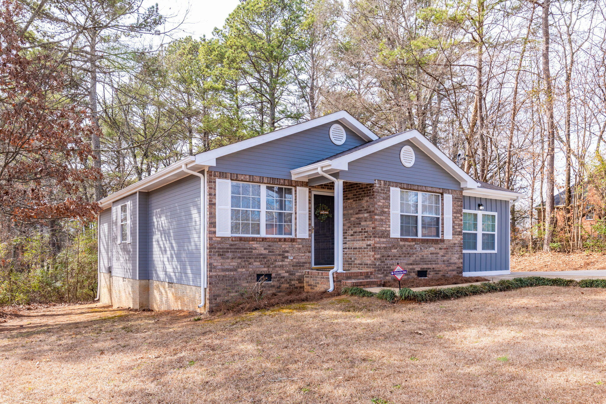 5167 Irvin Road Chattanooga, TN 37416 - Photo 3 of 29 32-web-or-mls-DSC_1918