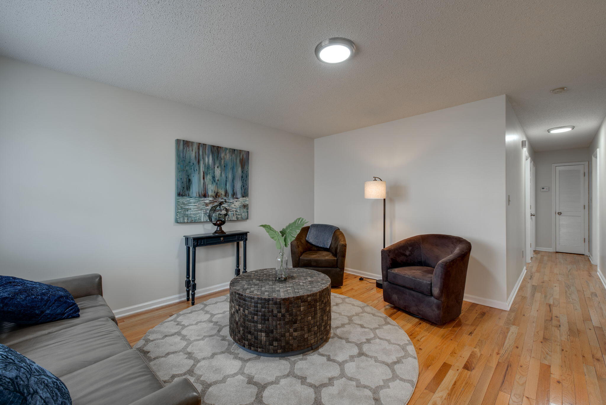 5167 Irvin Road Chattanooga, TN 37416 - Photo 6 of 29 4-web-or-mls-DSC_1845