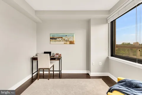 $399,000 | 2451 Midtown Avenue, Unit 501, Alexandria, VA 22303