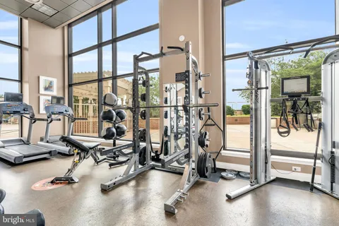 $399,000 | 2451 Midtown Avenue, Unit 501, Alexandria, VA 22303