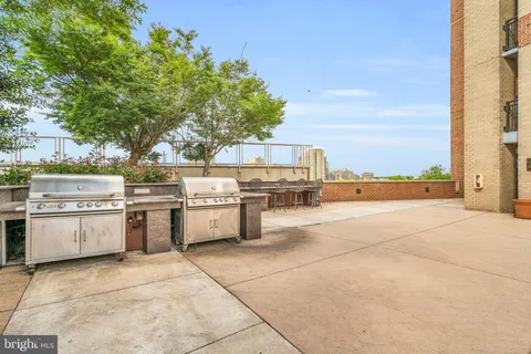 $399,000 | 2451 Midtown Avenue, Unit 501, Alexandria, VA 22303