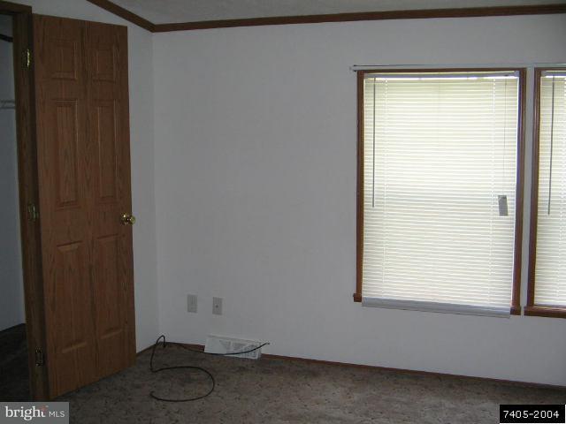4085 Carlisle Road Dover, PA 17315 - Photo 4 of 9 Gallery Image 4