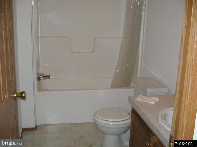 4085 Carlisle Road Dover, PA 17315 - Photo 8 of 9 Gallery Image 8