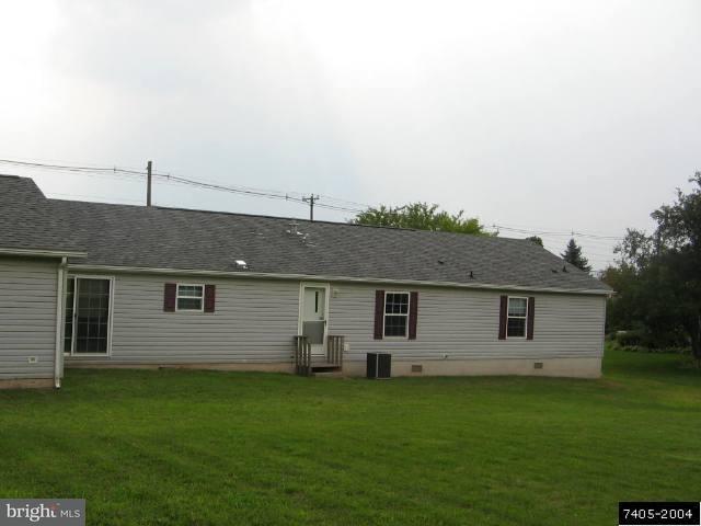 4085 Carlisle Road Dover, PA 17315 - Photo 9 of 9 Gallery Image 9