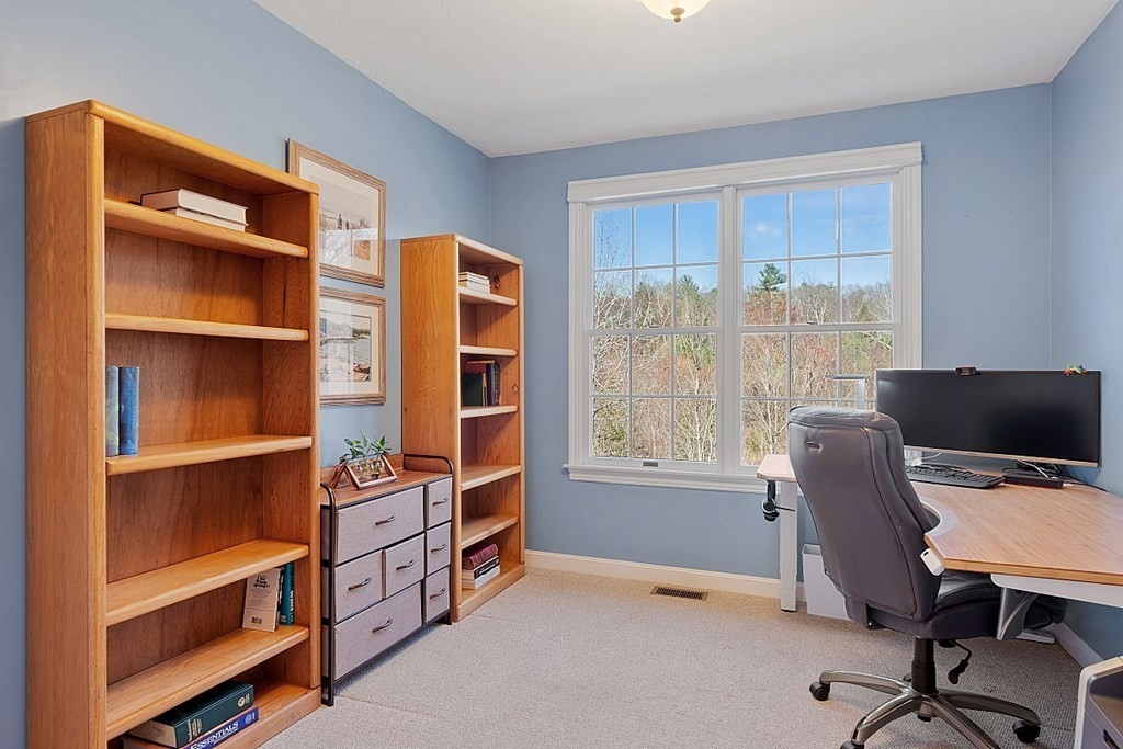 8 Autumn Ridge Road Berlin, MA 01503 - Photo 19 of 42 Gallery Image 19