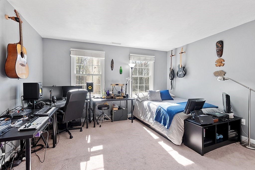 8 Autumn Ridge Road Berlin, MA 01503 - Photo 33 of 42 Gallery Image 33