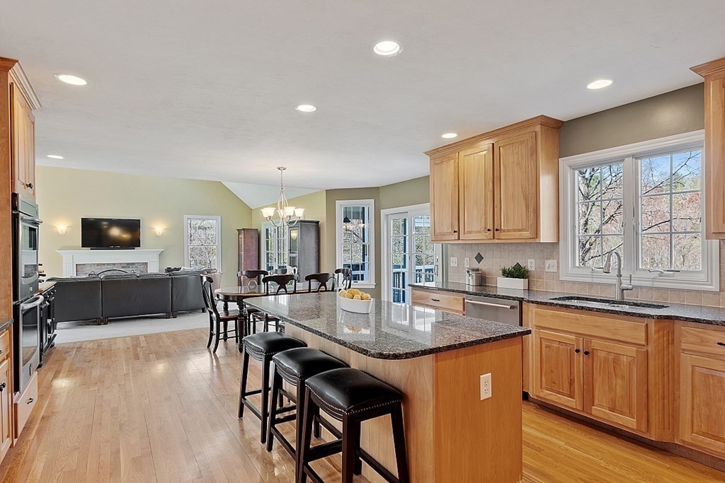 8 Autumn Ridge Road Berlin, MA 01503 - Photo 6 of 42 Gallery Image 6