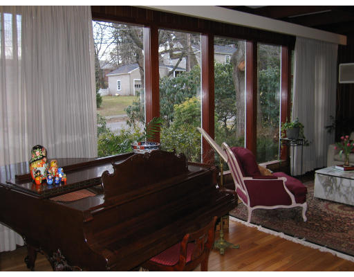 15 Mignon Road Newton, MA 02465 - Photo 3 of 14