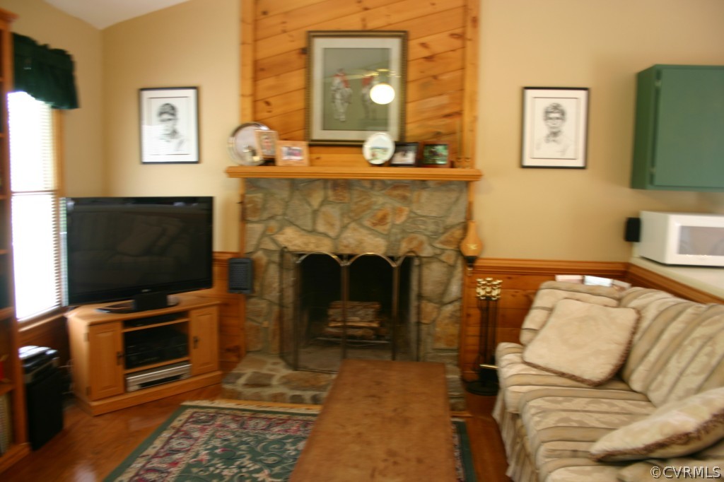 2541 Broad St Road Gum Spring, VA 23065 - Photo 11 of 16 Gallery Image 11